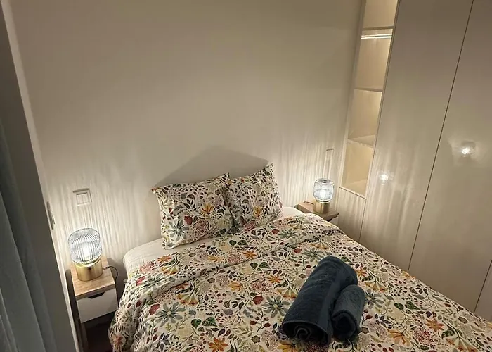 Апартаменты Life Happens Vale Living